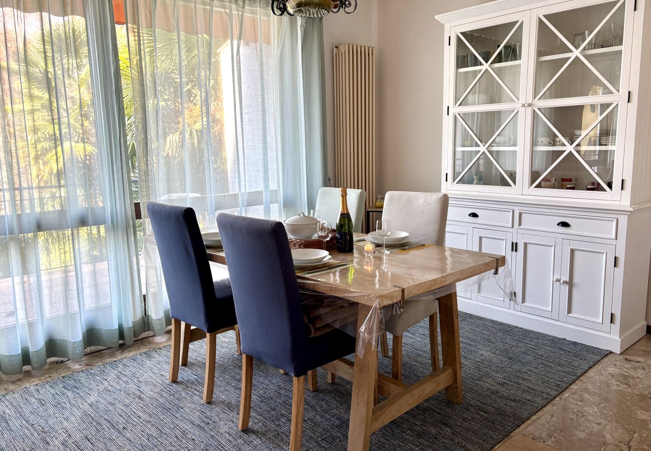 Ferienwohnung in Luino - Carmen apartment with lake view and balcony