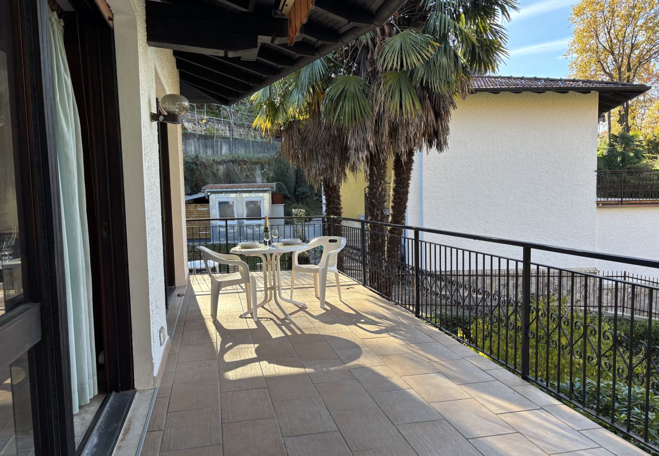 Ferienwohnung in Luino - Carmen apartment with lake view and balcony