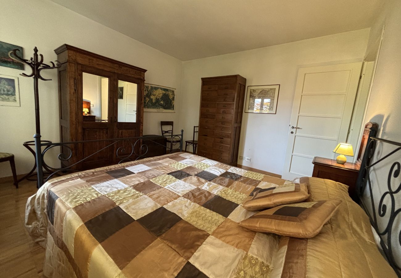 Ferienwohnung in Luino - Esther 2 apartment with balcony in Luino