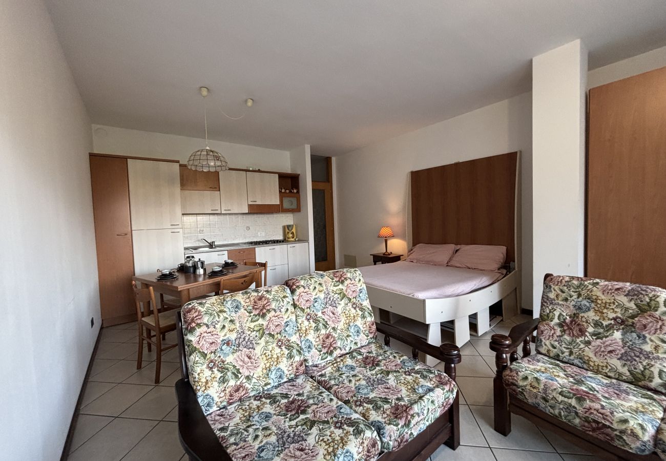 Studio in Germignaga - Farfalla 1 studio with pool in Germignaga