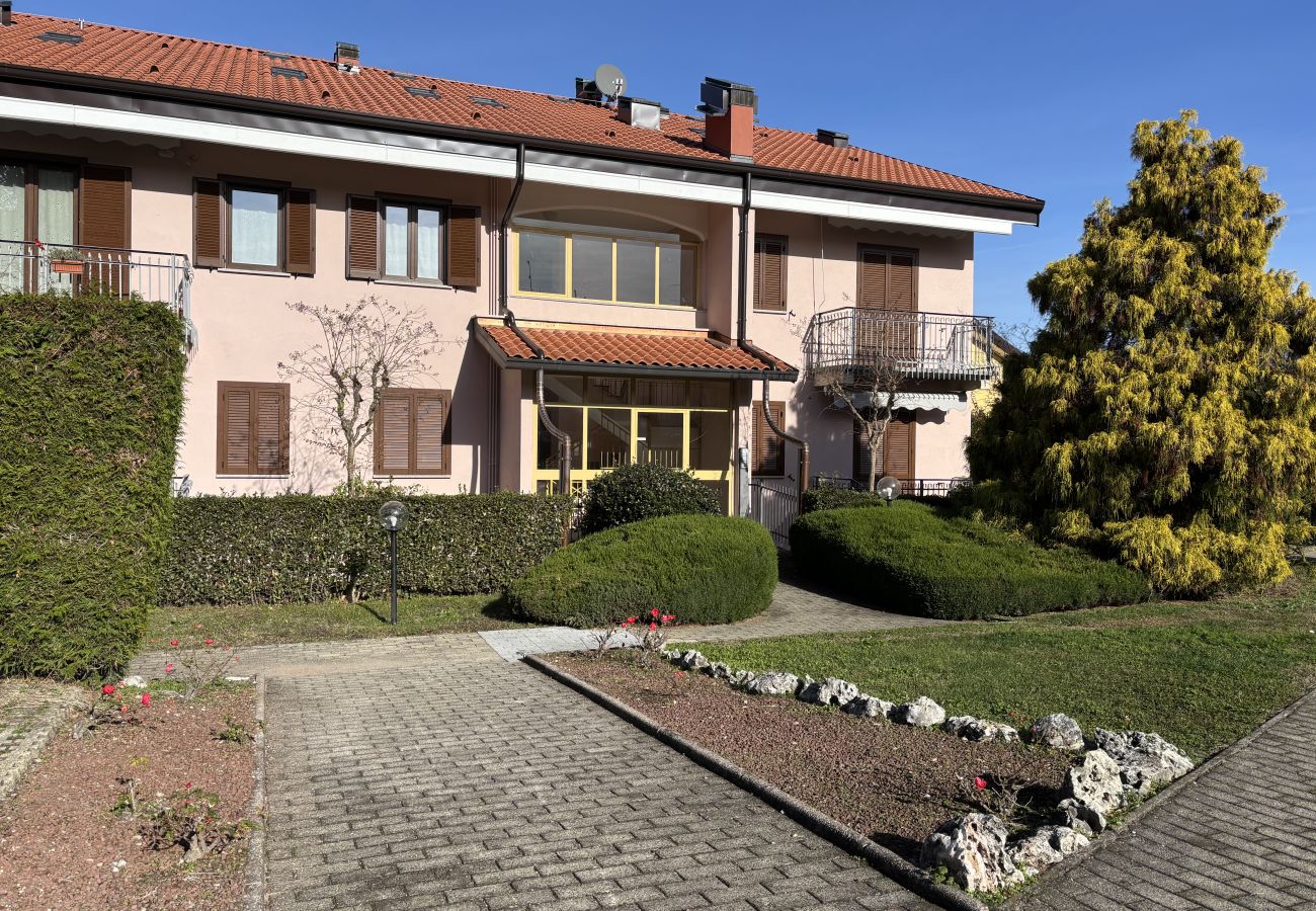 Studio in Germignaga - Farfalla 1 studio with pool in Germignaga