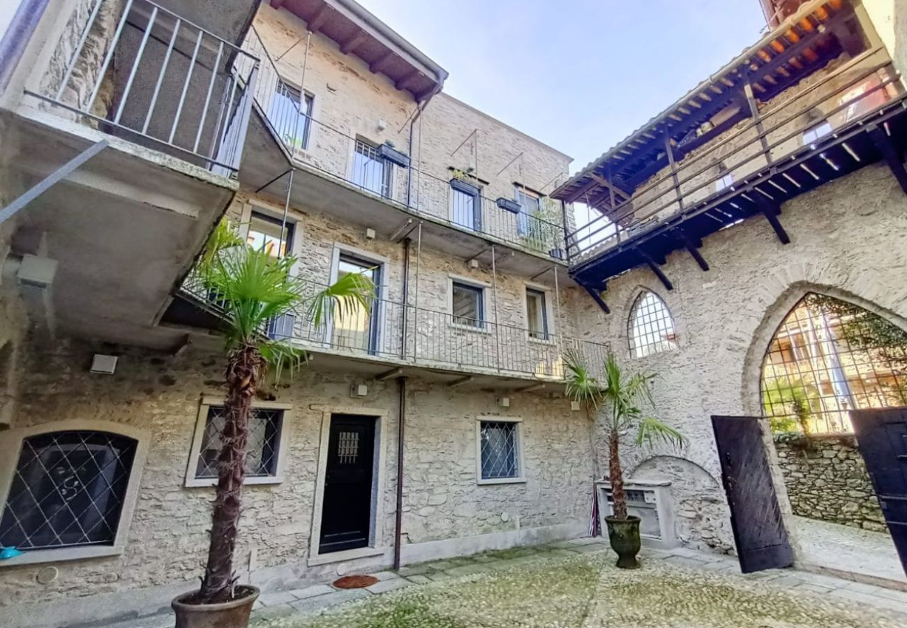 Ferienwohnung in Stresa - Lago Lounge & Pool Apartment in Stresa