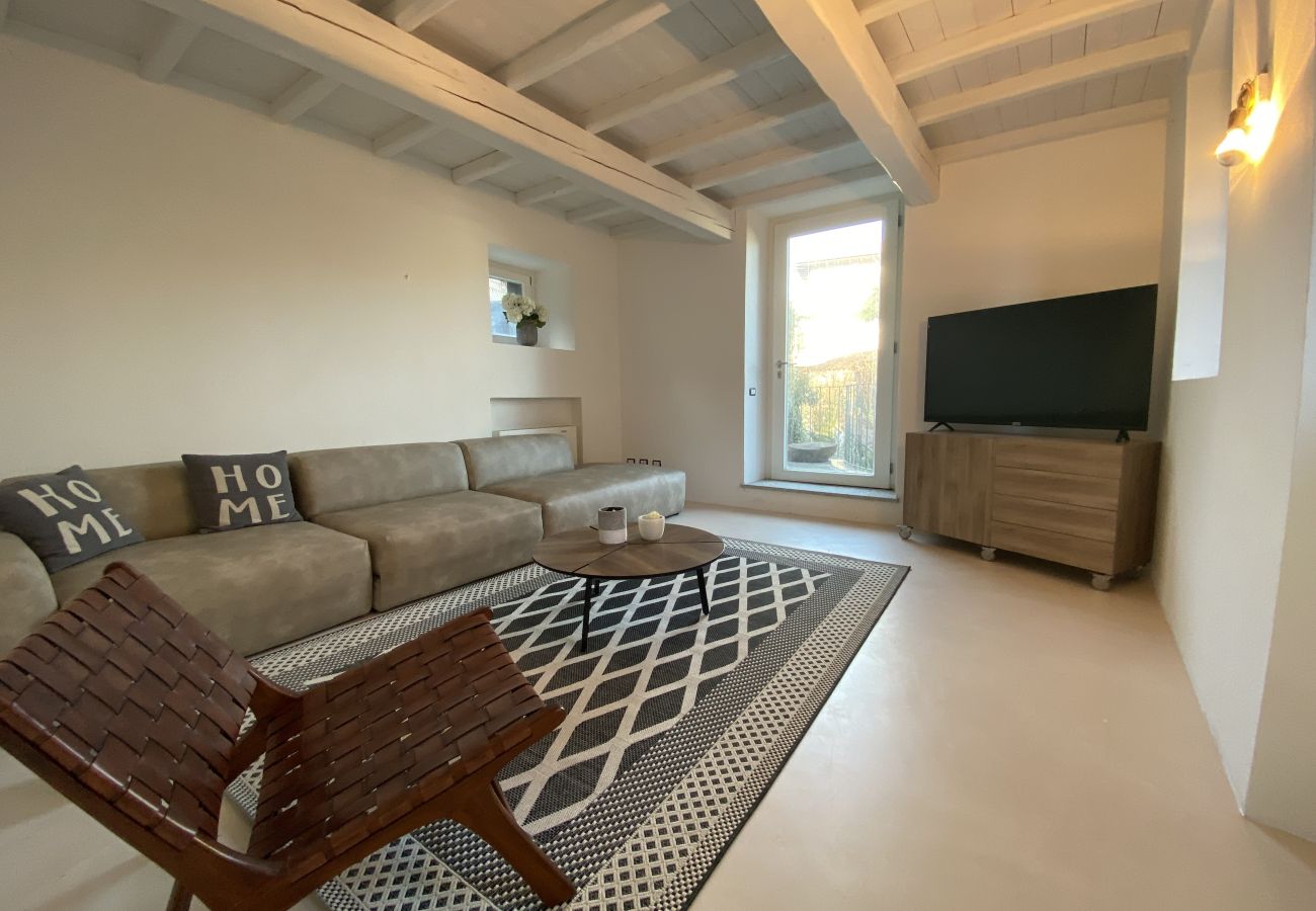 Ferienwohnung in Stresa - Lago Lounge & Pool Apartment in Stresa