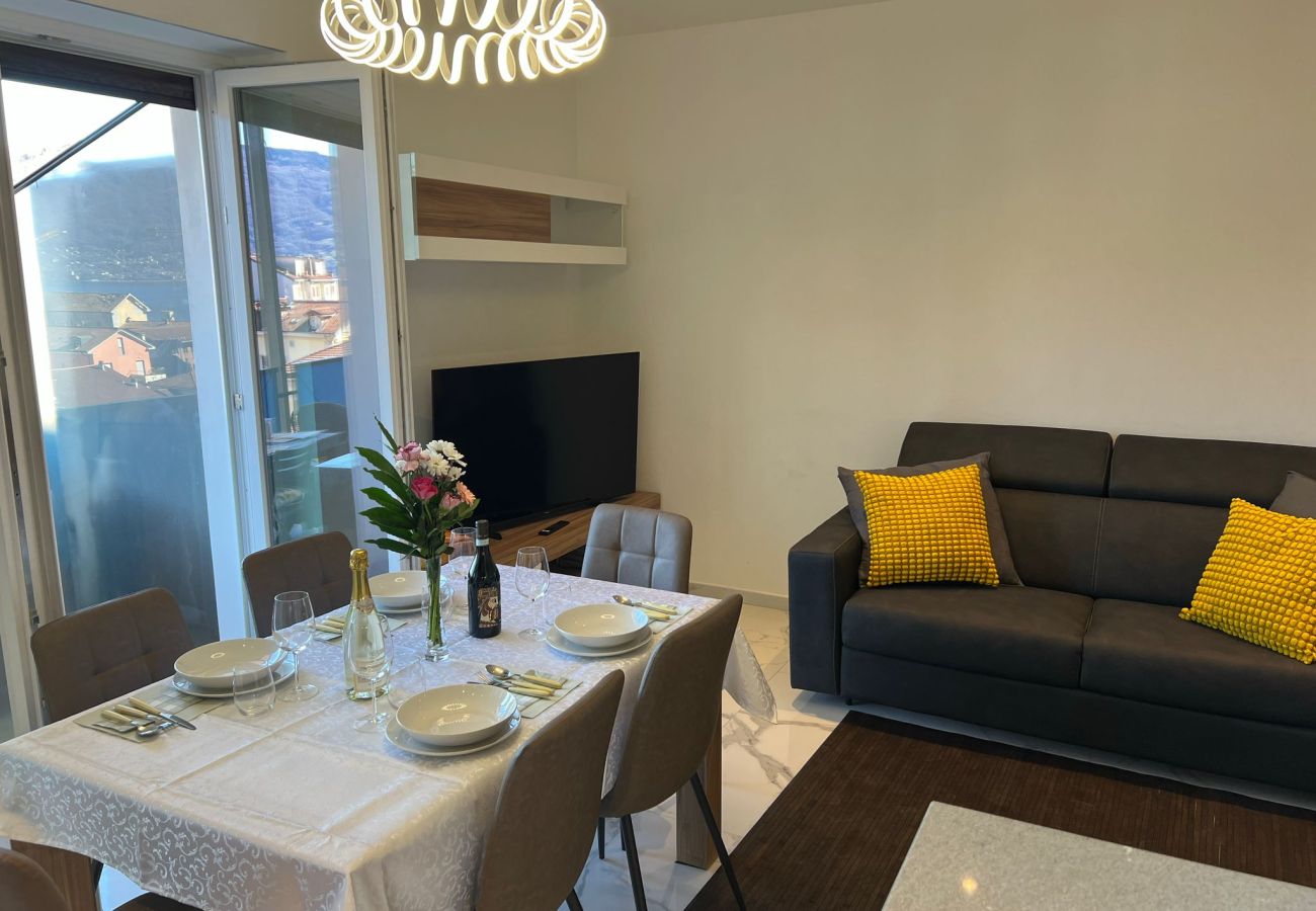 Ferienwohnung in Verbania - Zagosta apartment in Verbania with balcony