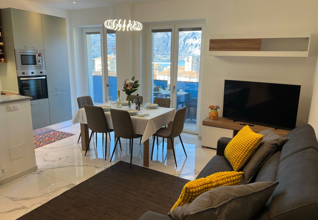 Ferienwohnung in Verbania - Zagosta apartment in Verbania with balcony