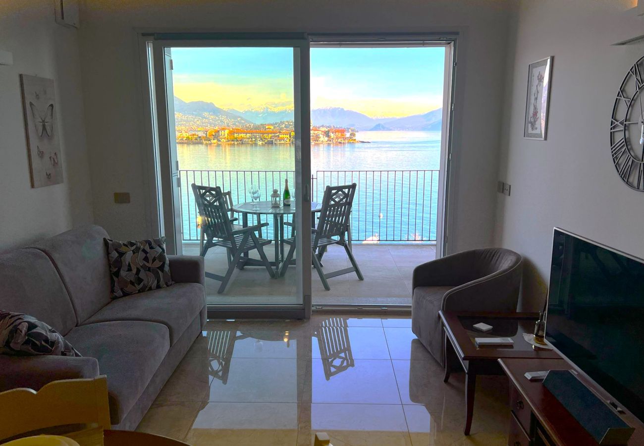 Ferienwohnung in Baveno - MyLago Apartment with pool and lake view