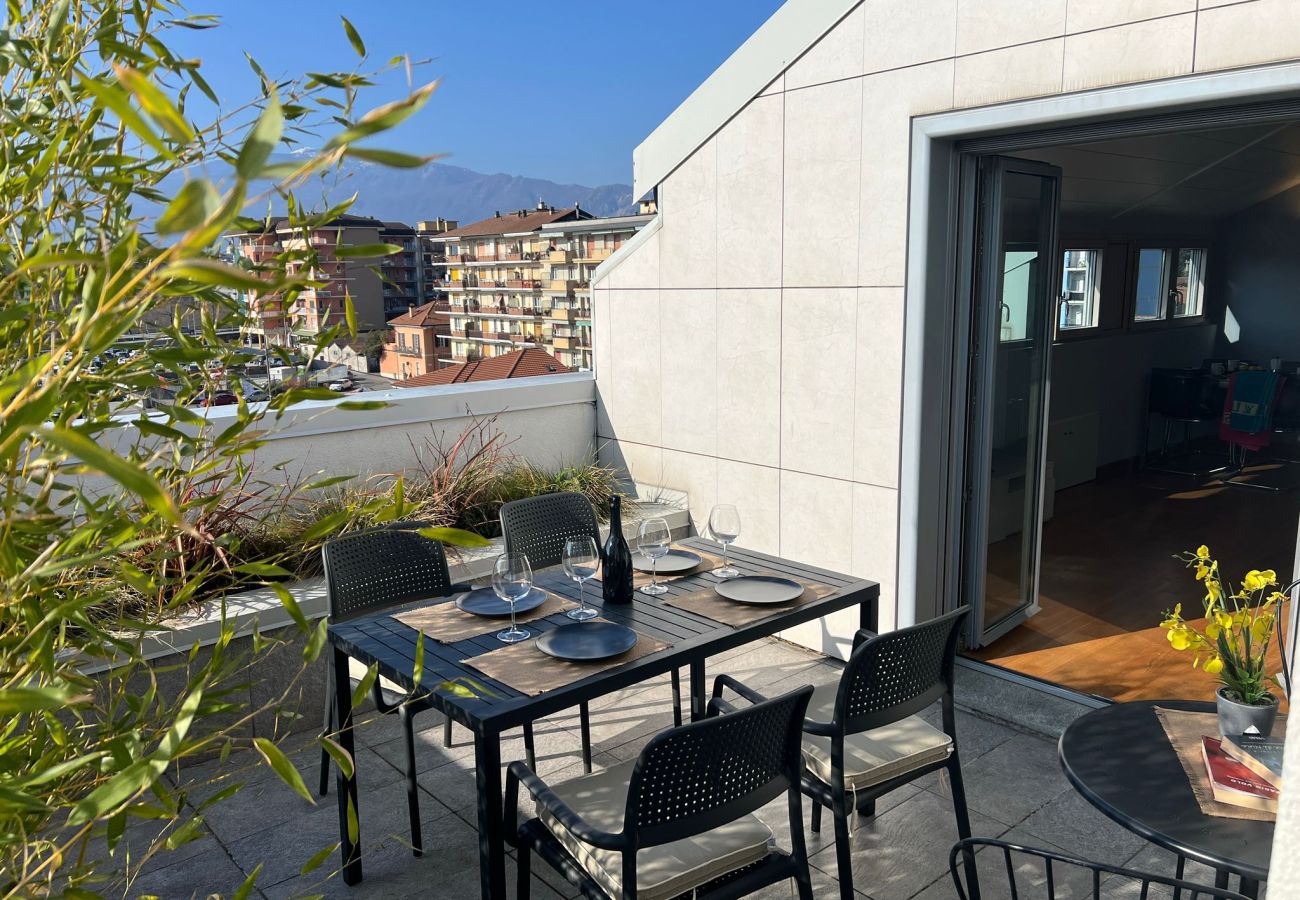 Ferienwohnung in Verbania - Attico Don Minzoni in Verbania with terrace