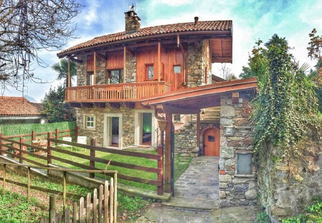 Maison à Baveno - Coco small villa with lake view Maison à Baveno - Coco small villa with lake view