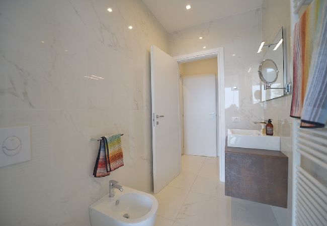 Appartement à Baveno - The View - Sun: design apt. with terrace Appartement à Baveno - The View - Sun: design apt. with terrace