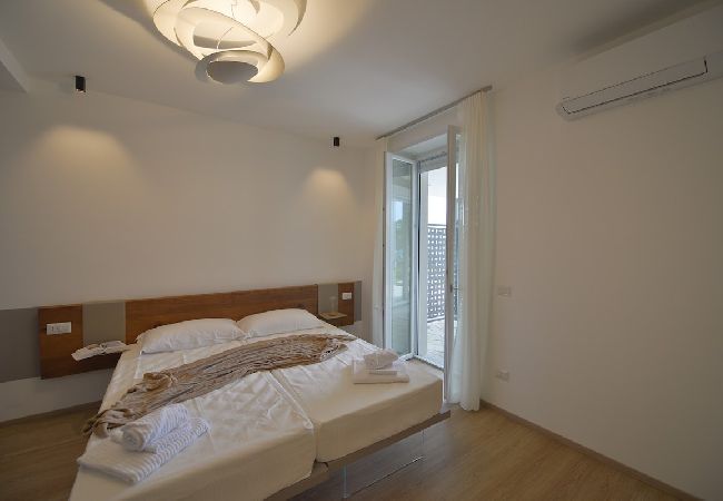 Appartement à Baveno - The View-Garden: design lake view apt. with porch Appartement à Baveno - The View-Garden: design lake view apt. with porch