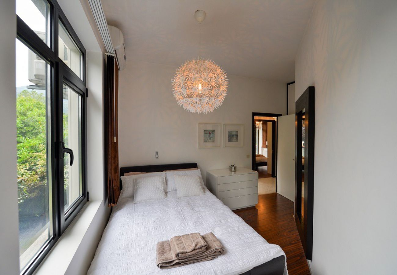 Villa à Lesa - Aurora Villa with pool in Lesa