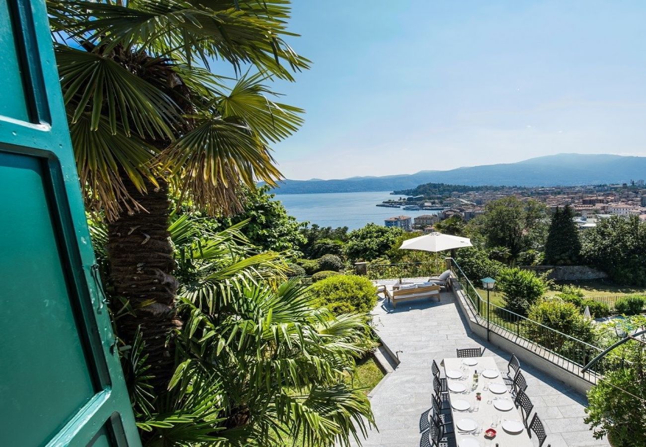 Villa à Verbania - Il Motto villa with big garden and lake view