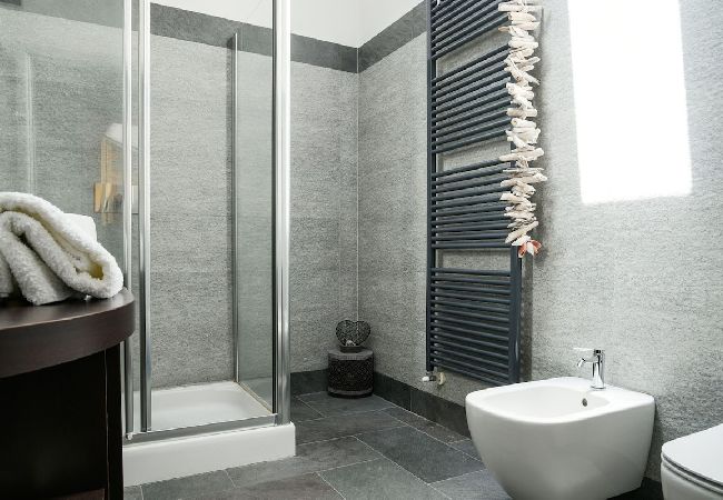 Appartement à Verbania - La Finestra sul lago luxurious apartment furnished Appartement à Verbania - La Finestra sul lago luxurious apartment furnished