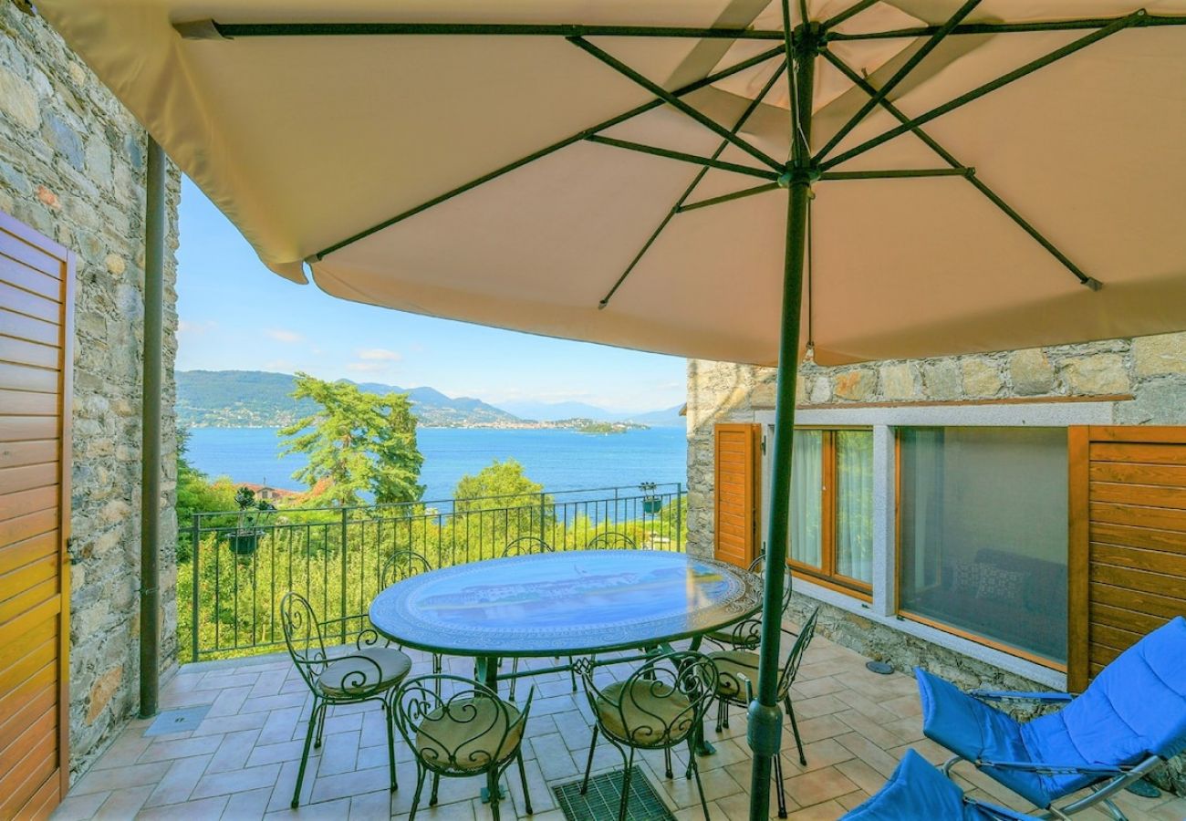 Maison à Baveno - Lulù stone house with view of the lake