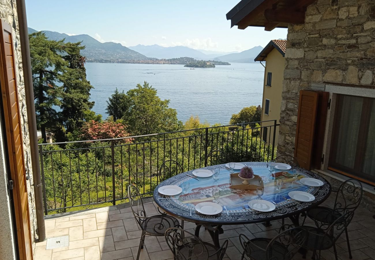 Maison à Baveno - Lulù stone house with view of the lake