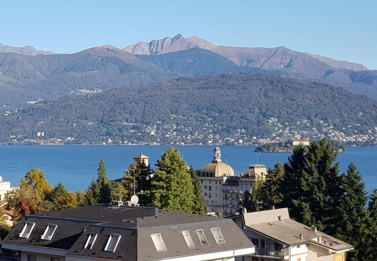 Appartement à Stresa - Terrace Lake View apt. in Stresa with  lake view