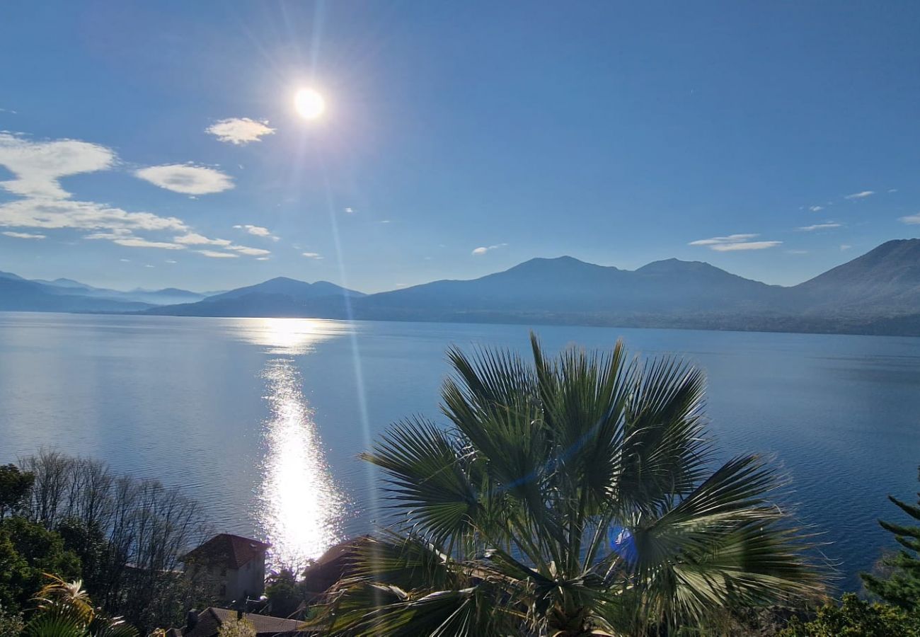 Villa à Oggebbio - Diana villa with garden and lake view in Oggebbio