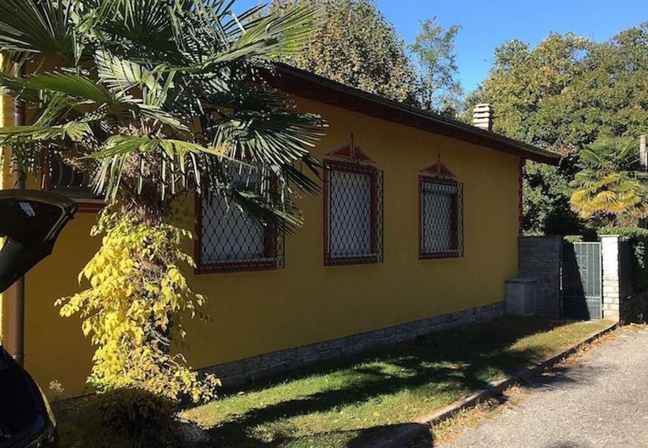 Villa à Brezzo di Bedero - Britta villa with pool in Brezzo di Bedero