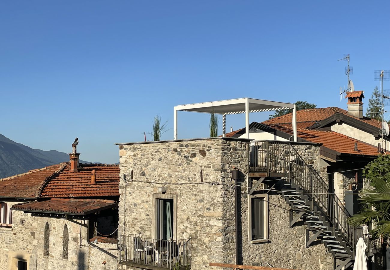 Maison à Stresa - Boutique Stone House Vedasco with pool