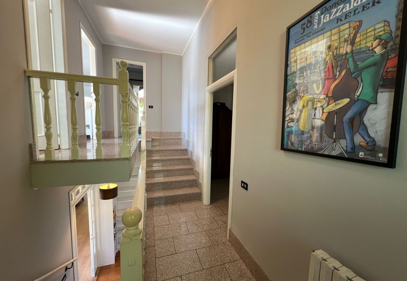Villa à Oggebbio - Raggio di Sole Villa with pool and lakeview