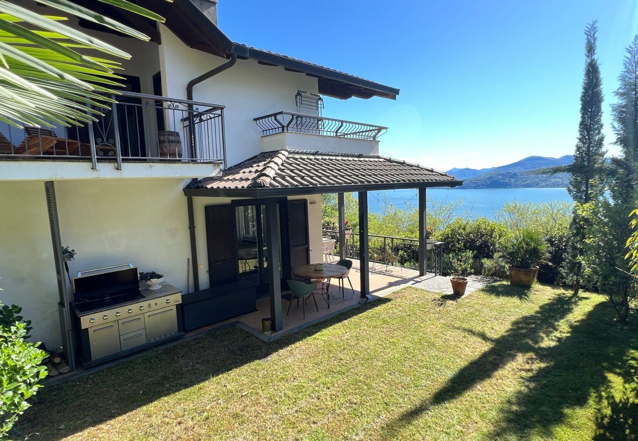 Villa à Oggebbio - Raggio di Sole Villa with pool and lakeview