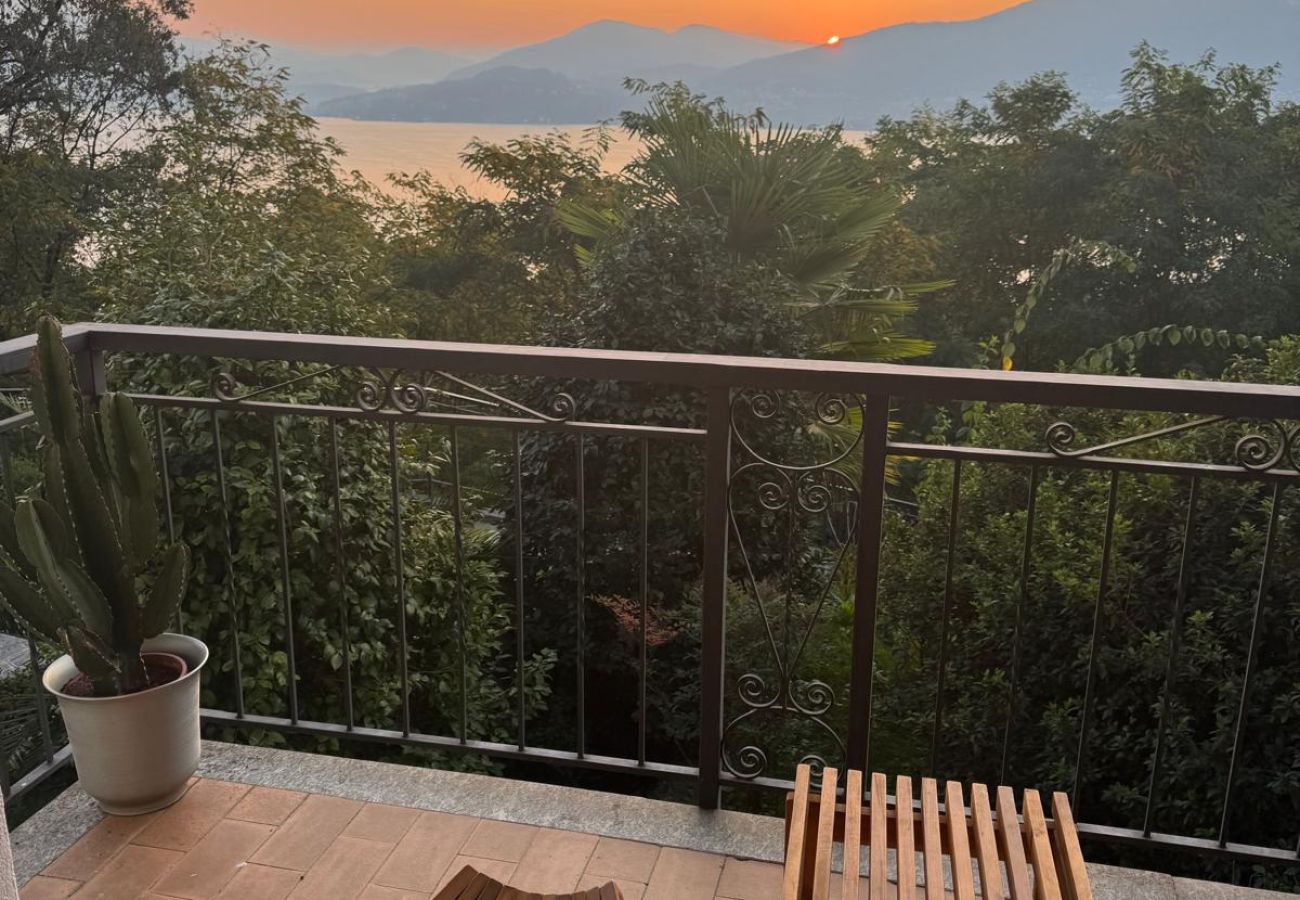 Villa à Oggebbio - Raggio di Sole Villa with pool and lakeview