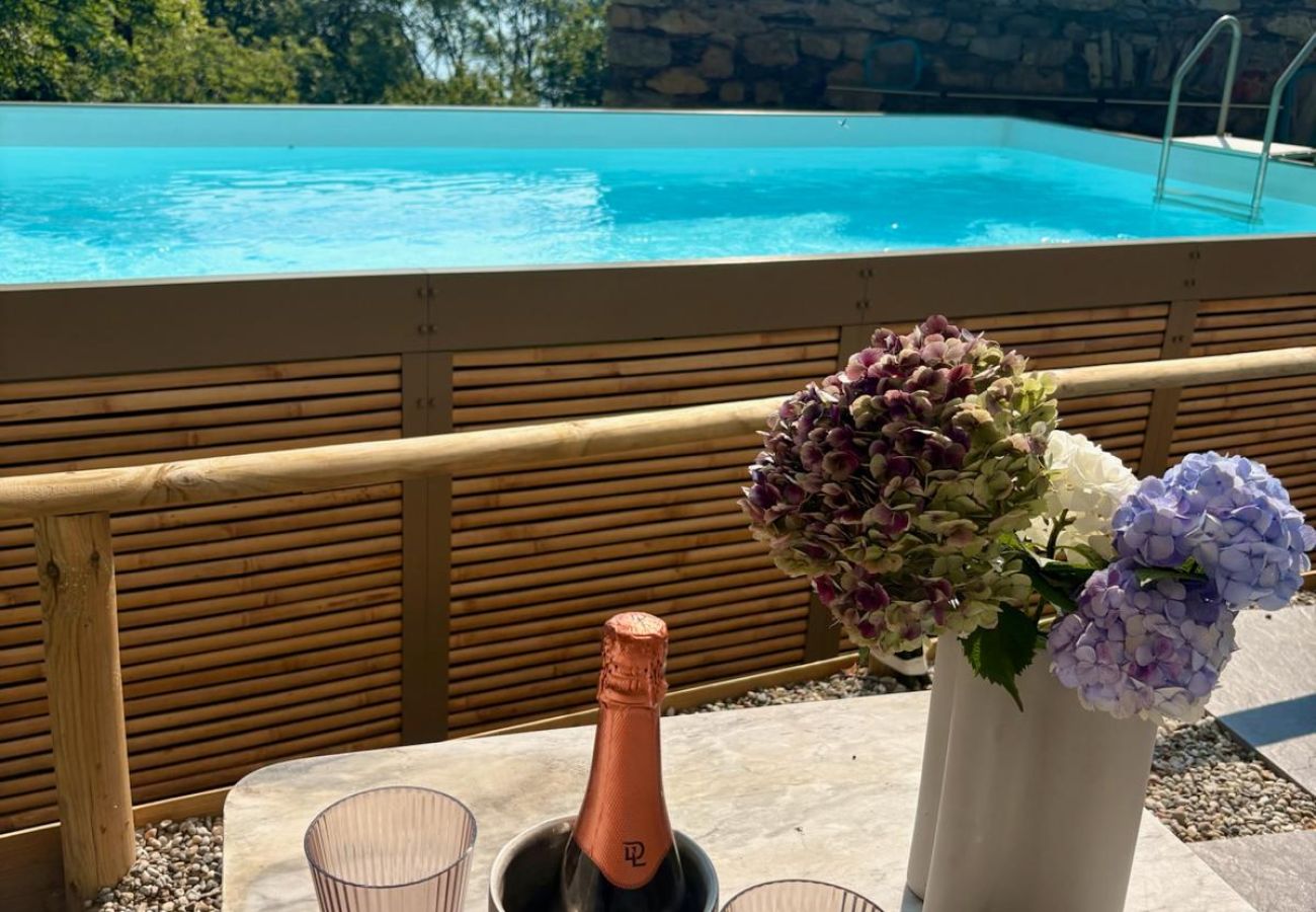 Villa à Oggebbio - Raggio di Sole Villa with pool and lakeview