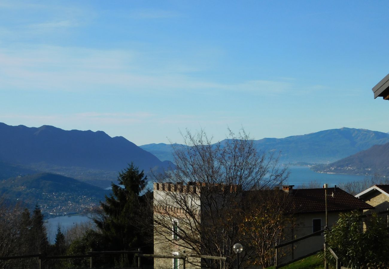 Appartement à Agra - Rosmarino 1 apartment in Agra with pool and view