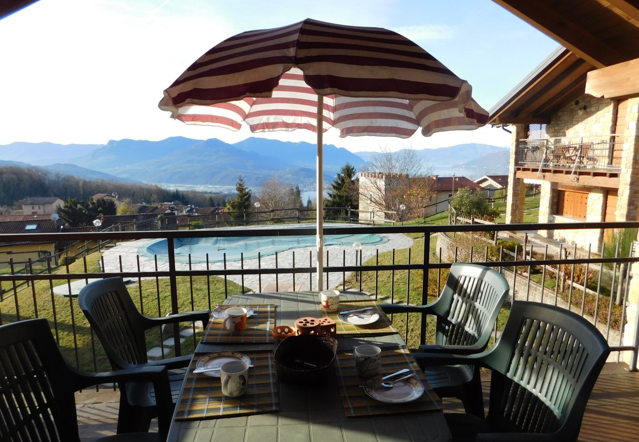 Appartement à Agra - Rosmarino 2 apartment in Agra with pool