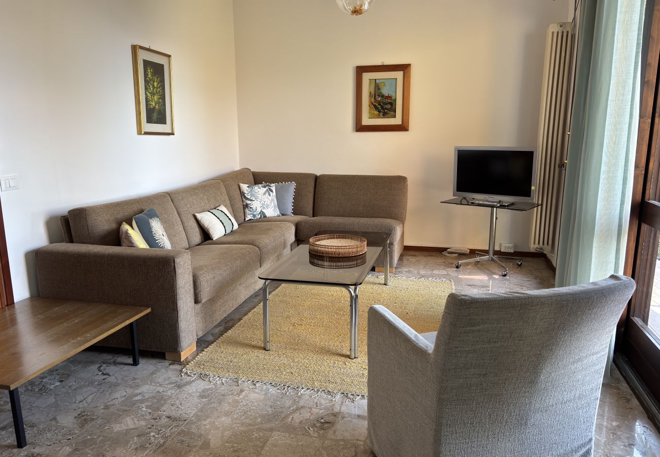 Appartement à Luino - Carmen apartment with lake view and balcony