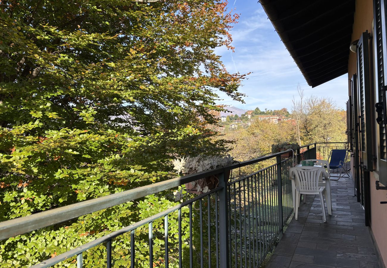 Appartement à Luino - Esther 2 apartment with balcony in Luino