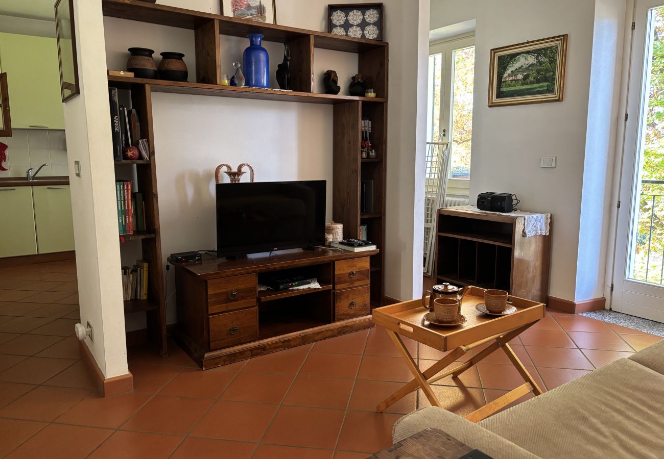 Appartement à Luino - Esther 2 apartment with balcony in Luino