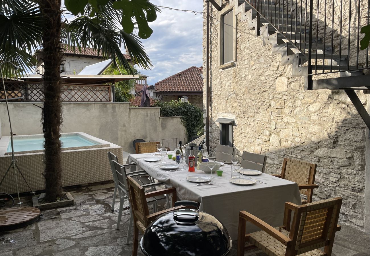 Appartement à Stresa - Lago Lounge & Pool Apartment in Stresa