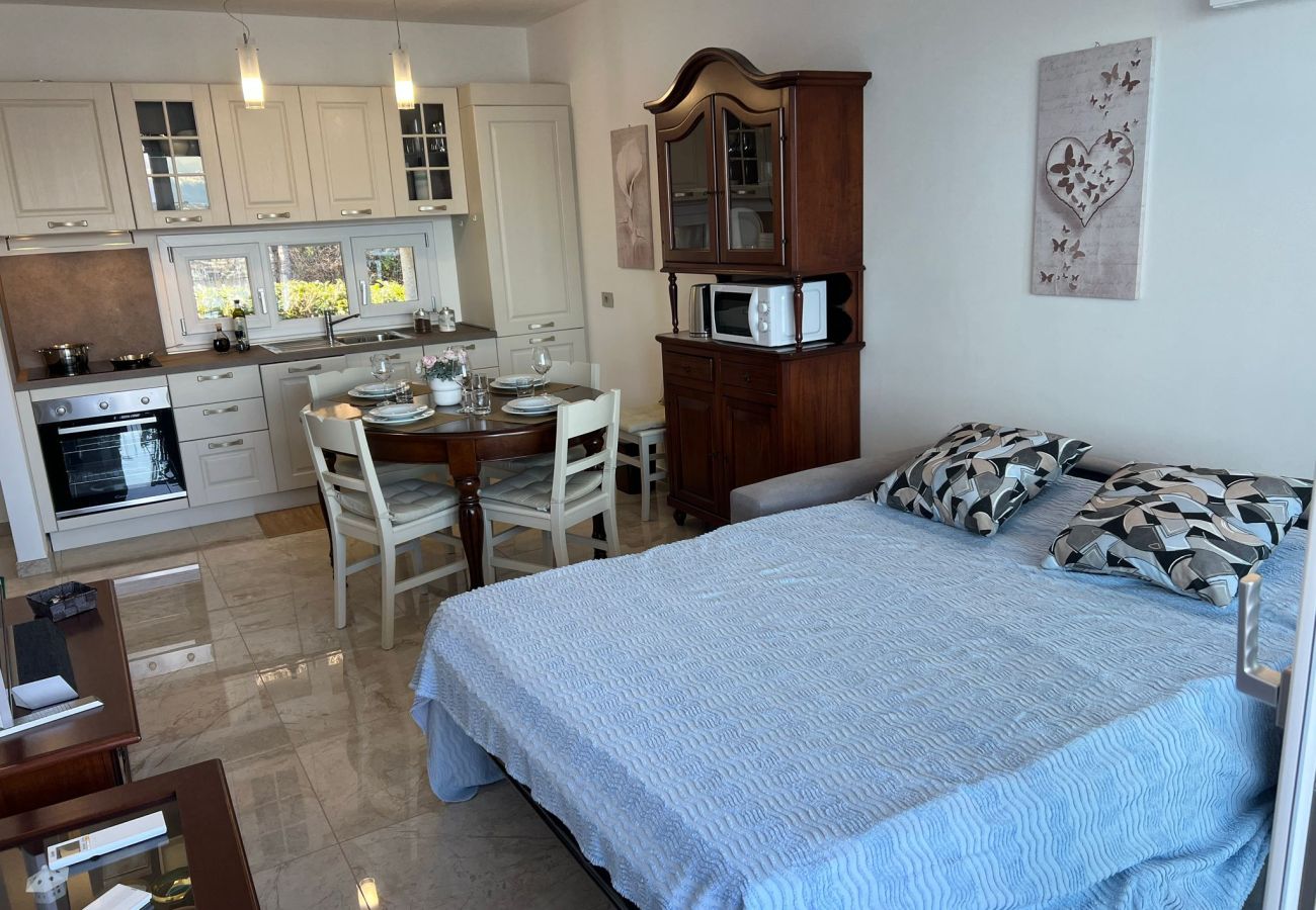 Appartement à Baveno - MyLago Apartment with pool and lake view