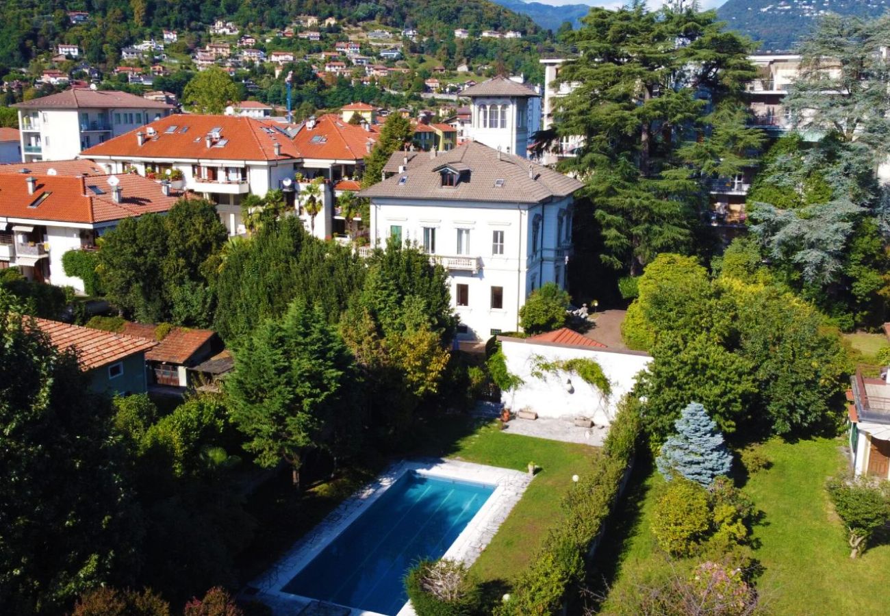 Appartement à Verbania - Emy charming apartment with pool