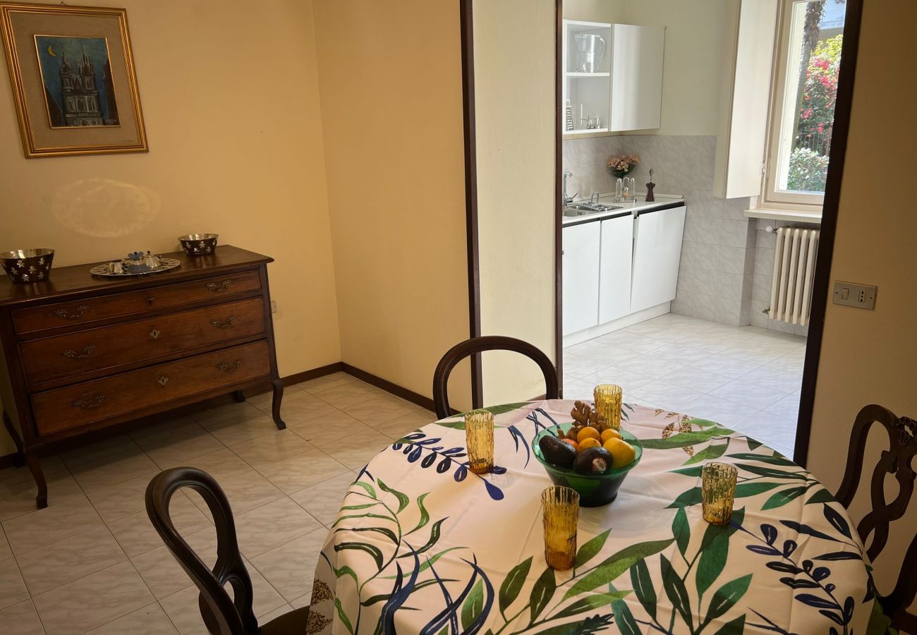 Appartement à Verbania - Emy charming apartment with pool