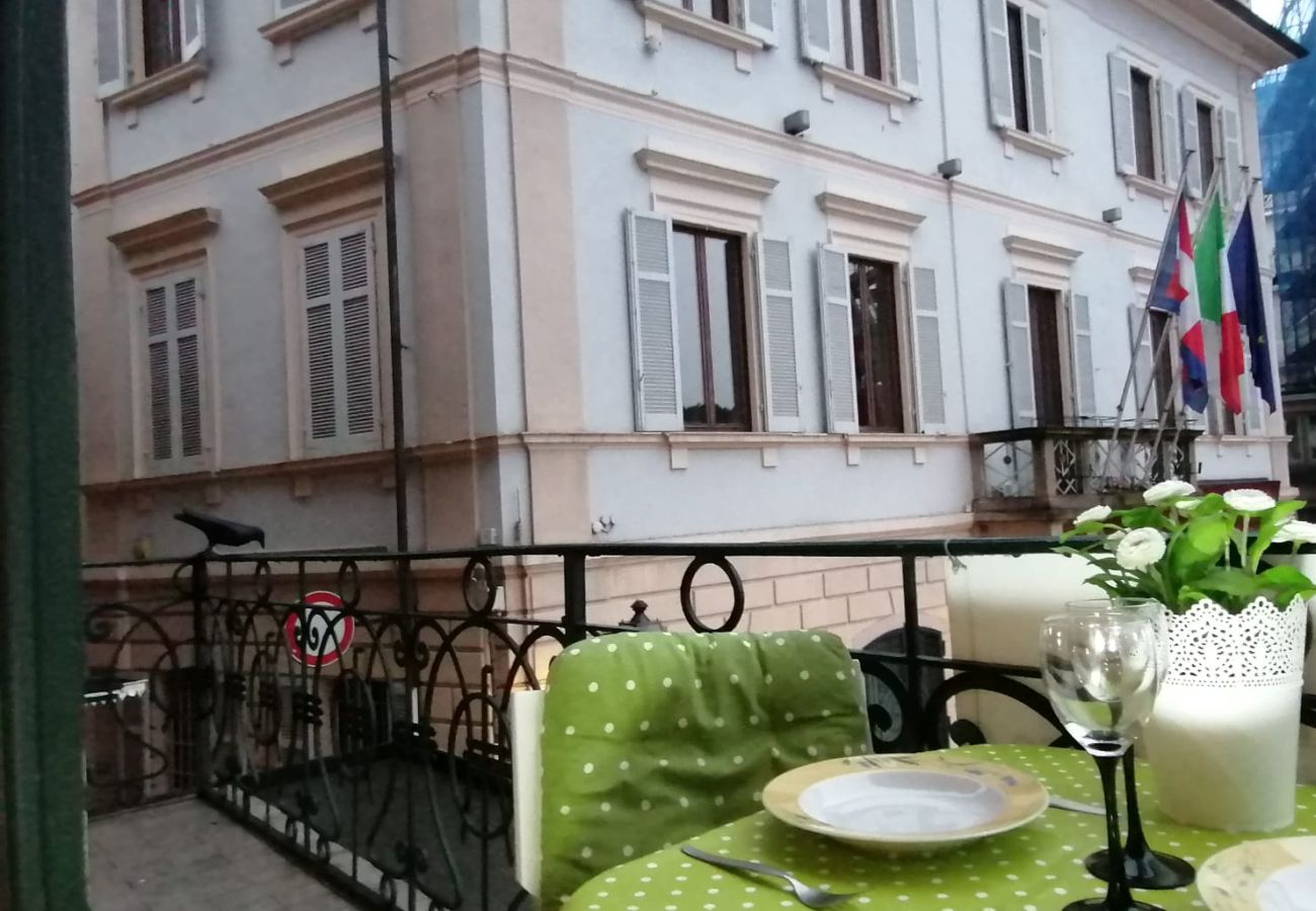 Apartment in Stresa - Brezza di Lago apt. in Stresa with balcony