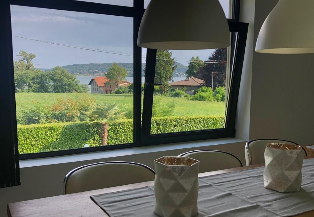 Villa in Lesa - Aurora Villa with pool in Lesa