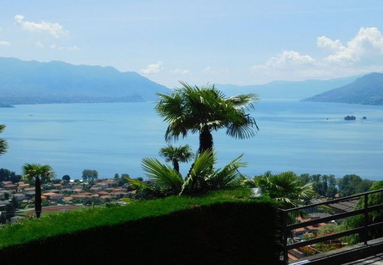 Apartment in Maccagno con Pino e Veddasca - Pandora 1 lake view apt. in residence with pool