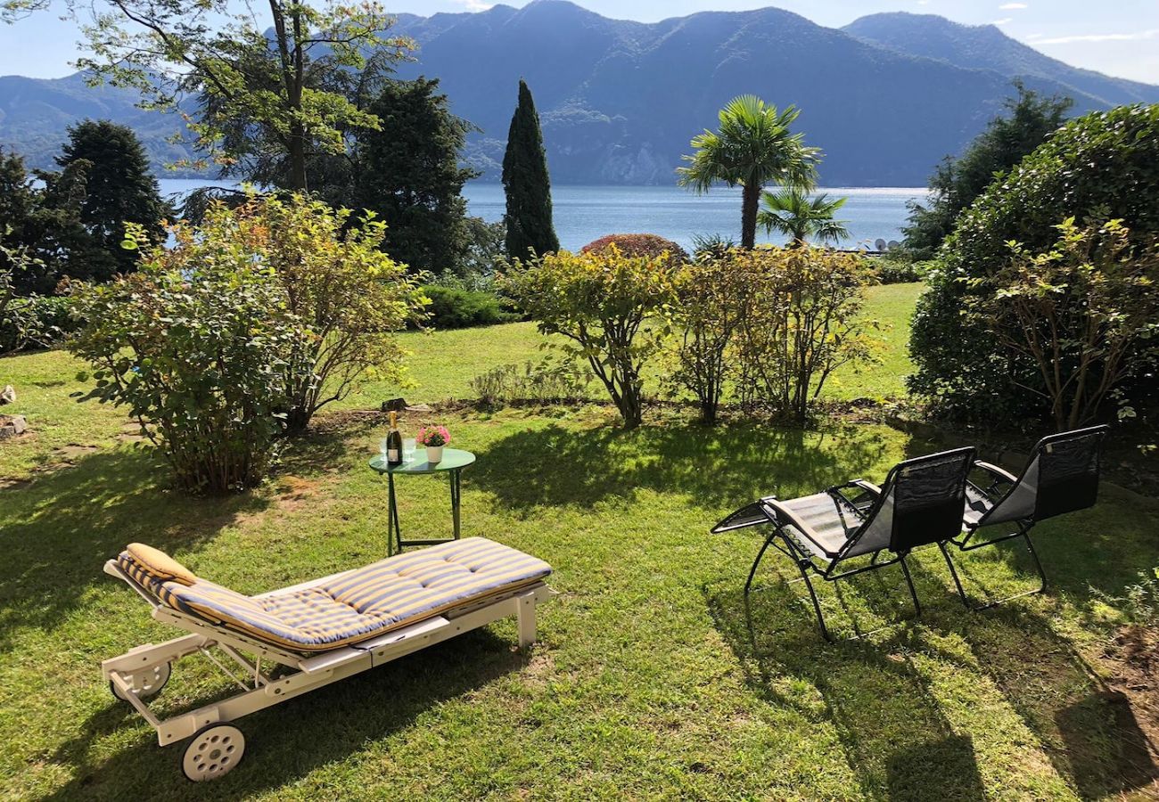 Apartment in Ghiffa - St  Maurice smile lake view apartment with pool