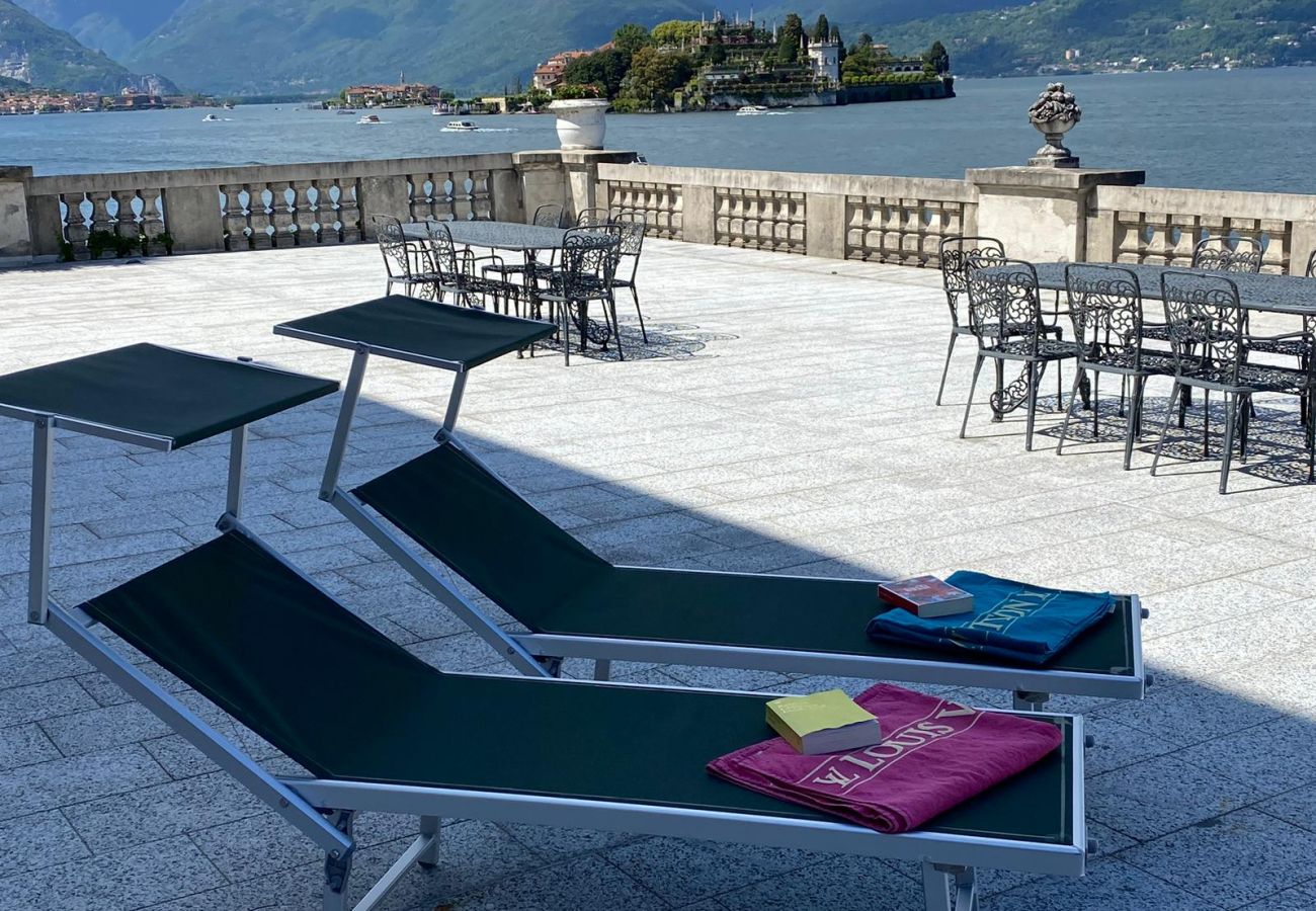 Apartment in Stresa - Wonderful Stresa apartment on the lake in Stresa