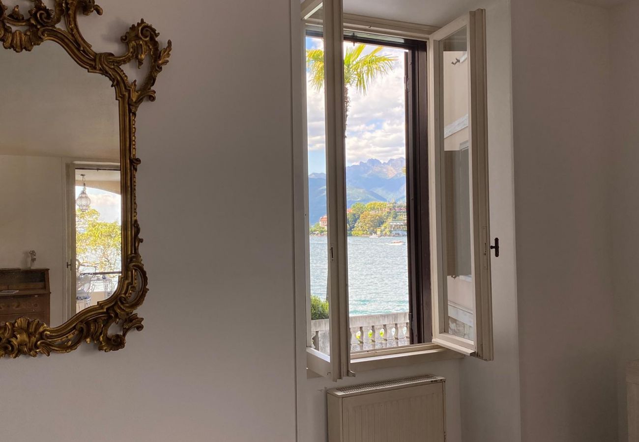 Apartment in Stresa - Wonderful Stresa apartment on the lake in Stresa