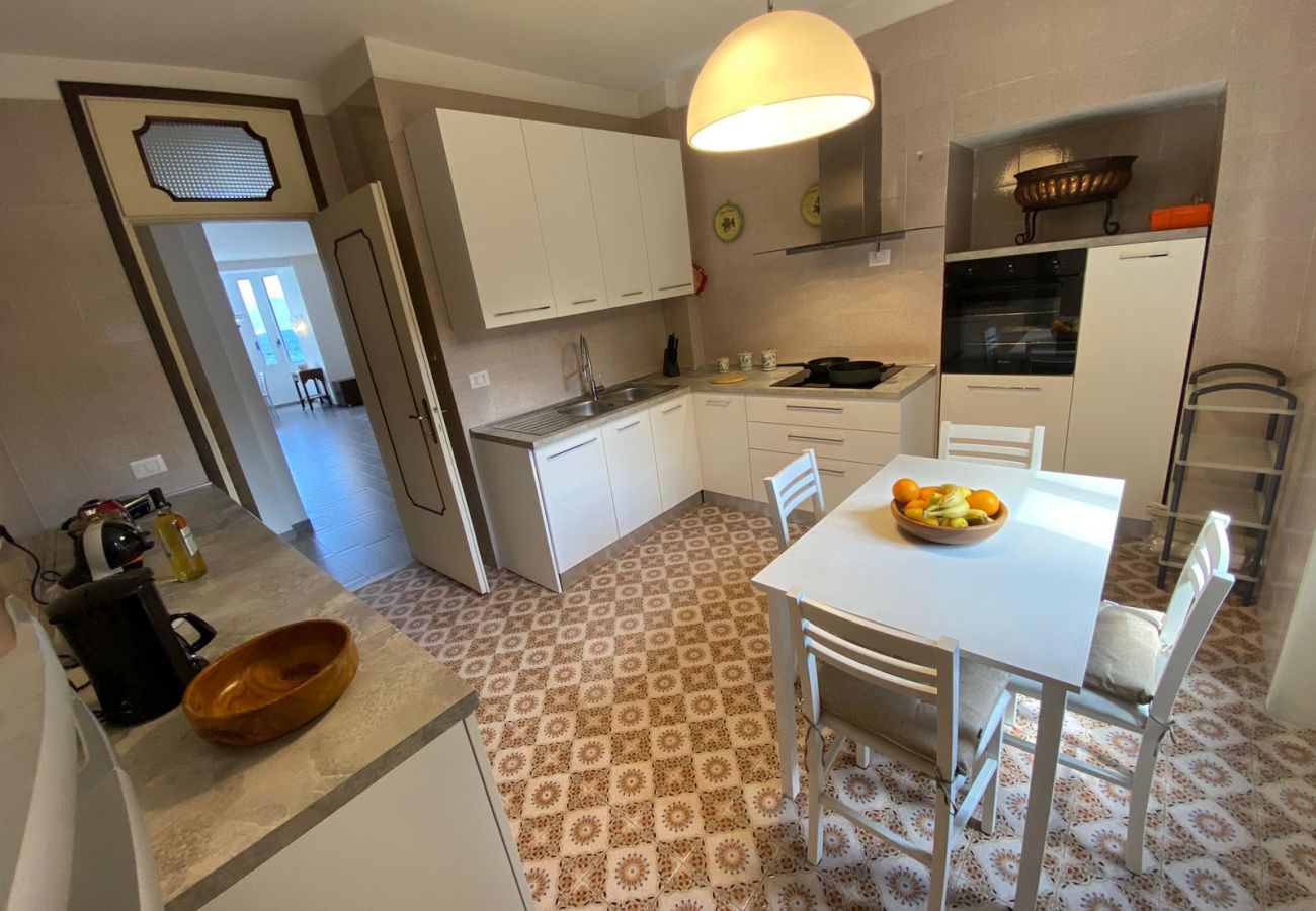 Apartment in Stresa - Wonderful Stresa apartment on the lake in Stresa