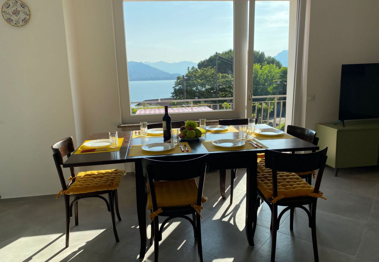 Apartment in Baveno - Rosa dei Venti apartment with lake view in Baveno