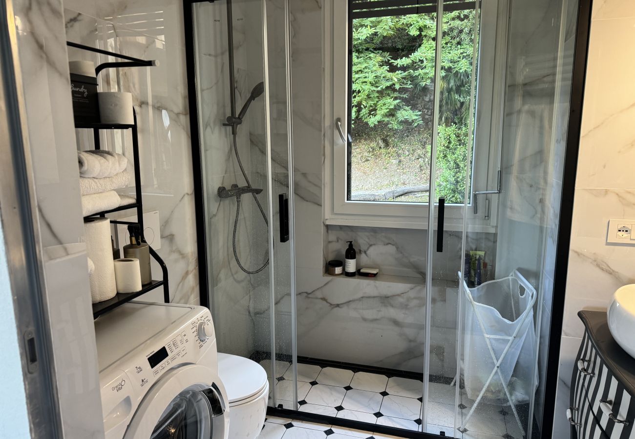 Apartment in Stresa - Marta Apartment with lake view in Stresa