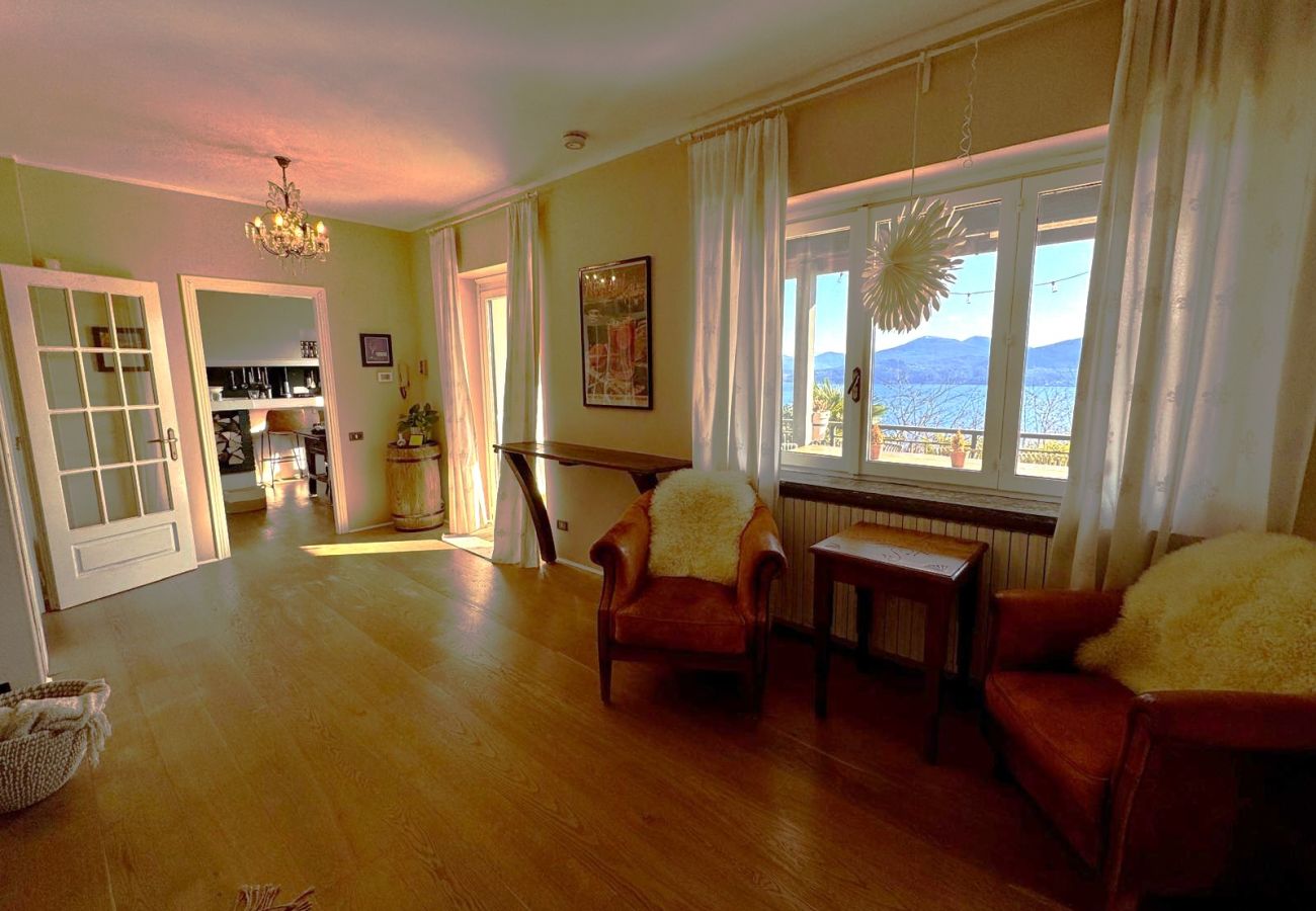 Villa in Oggebbio - Raggio di Sole Villa with pool and lakeview