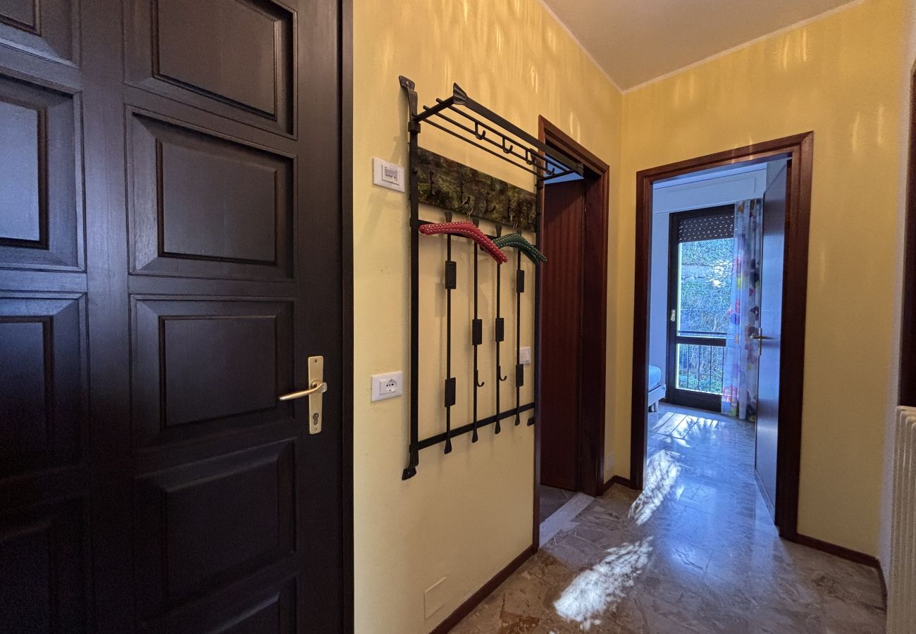 Apartment in Luino - Carmen apartment with lake view and balcony