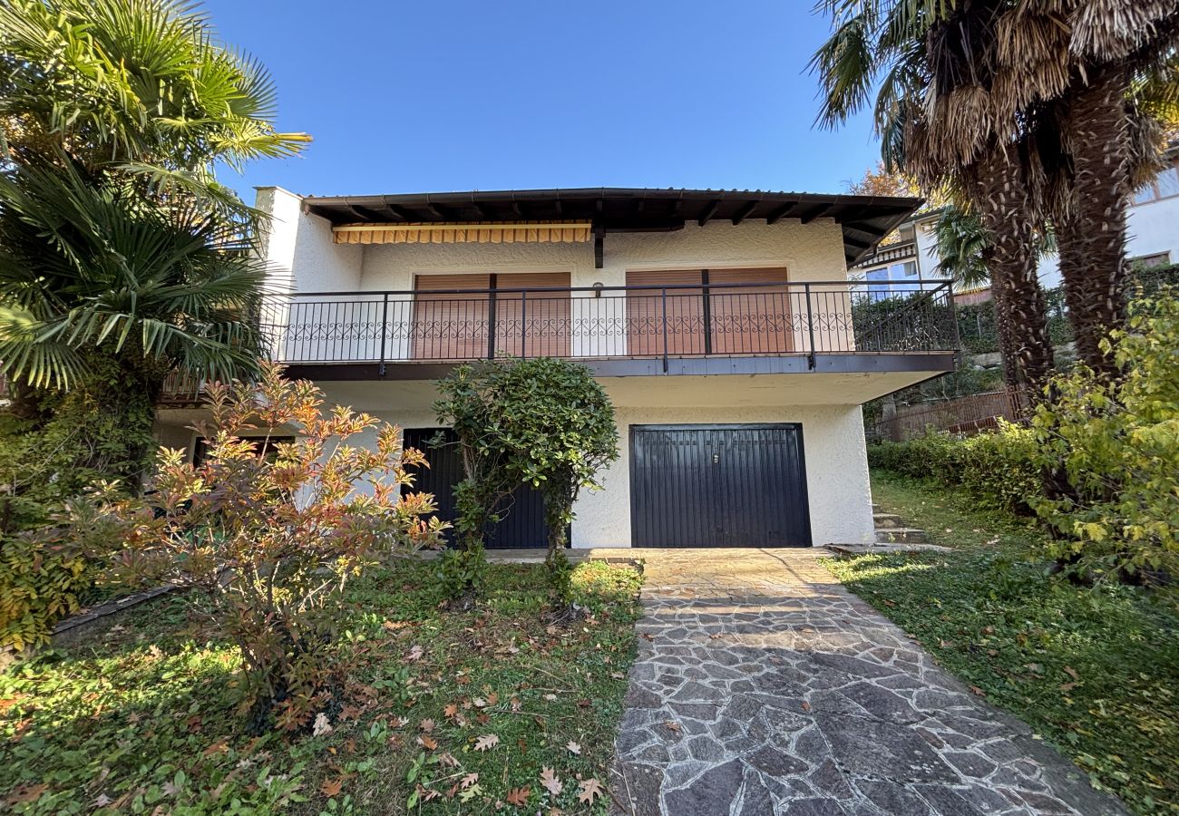 Apartment in Luino - Carmen apartment with lake view and balcony