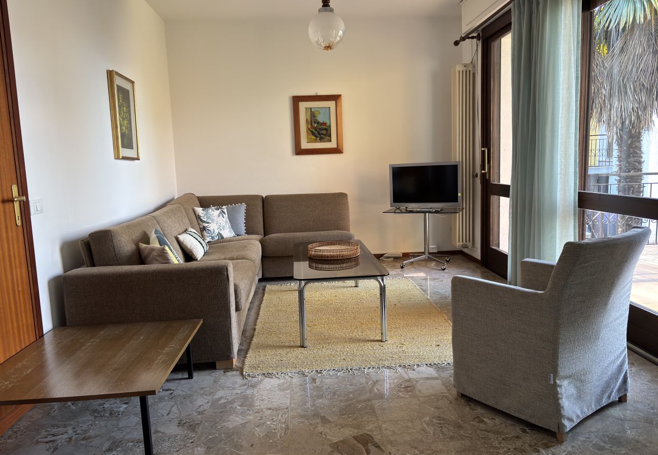 Apartment in Luino - Carmen apartment with lake view and balcony