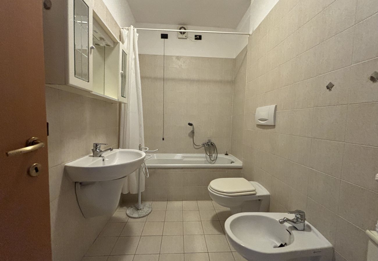 Studio in Germignaga - Farfalla 1 studio with pool in Germignaga